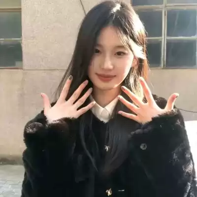 仰映容